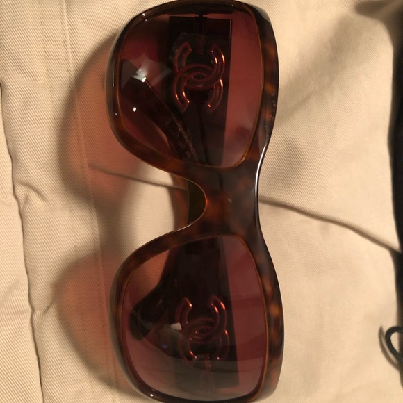 Authentic Chanel sunglasses - Picture 3 of 7